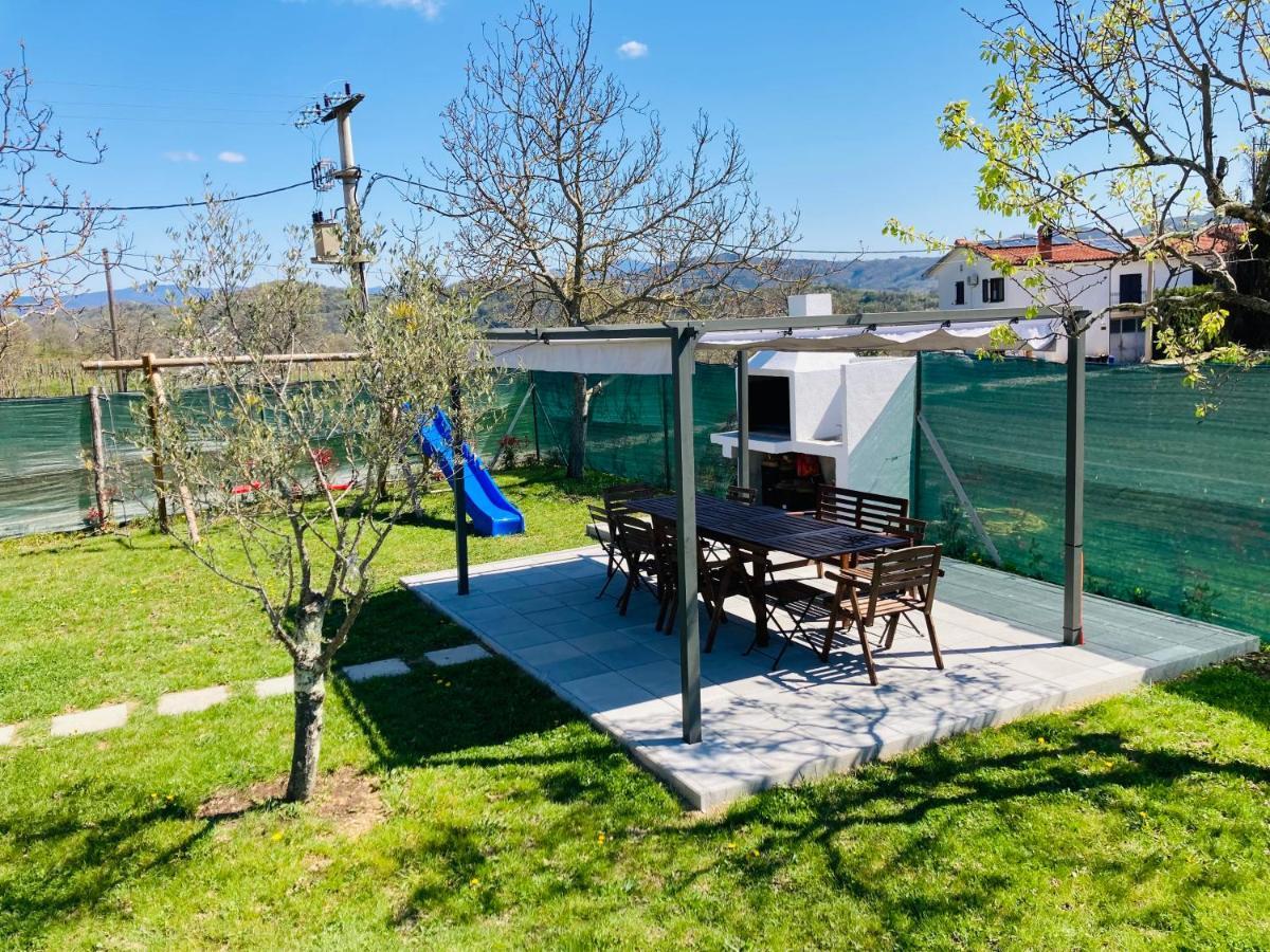 Villa Butoniga Nature Buzet Eksteriør billede